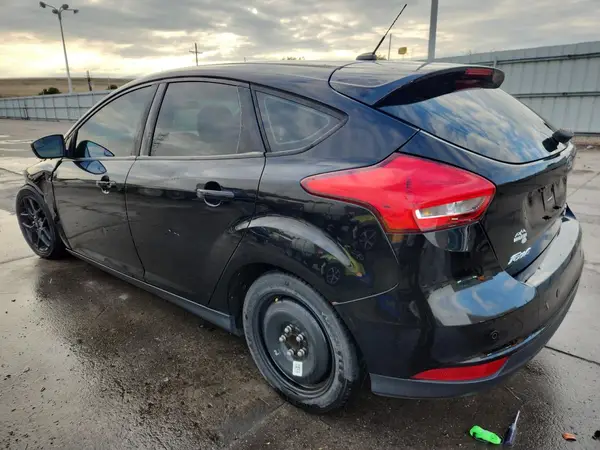 1FADP3K27GL320895 2016 FORD FOCUS - Image 2