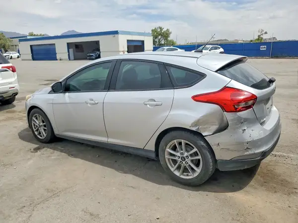 1FADP3K27GL328933 2016 FORD FOCUS - Image 2