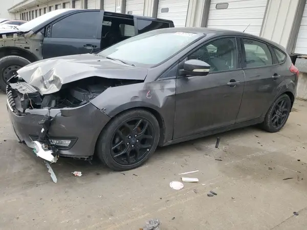 1FADP3K27GL332920 2016 FORD FOCUS - Image 1