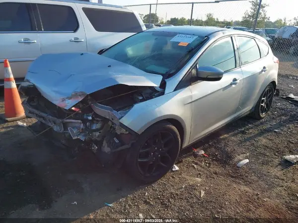 1FADP3K27GL346137 2016 FORD FOCUS - Image 2