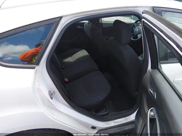 1FADP3K27GL348065 2016 FORD FOCUS - Image 8