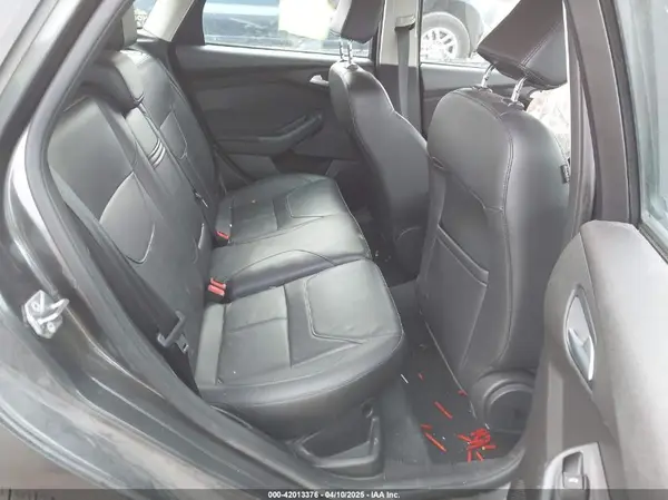 1FADP3K27GL370020 2016 FORD FOCUS - Image 8