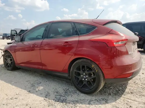 1FADP3K27GL379302 2016 FORD FOCUS - Image 2