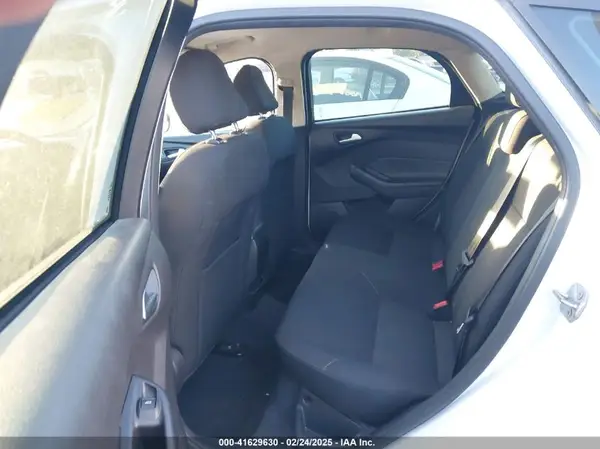1FADP3K27GL379994 2016 FORD FOCUS - Image 8