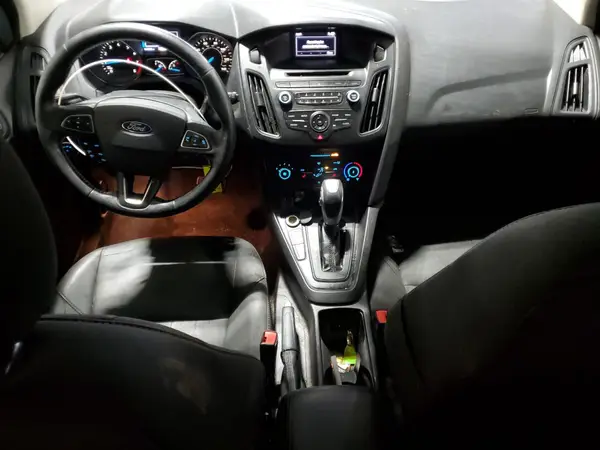 1FADP3K27GL387688 2016 FORD FOCUS - Image 8