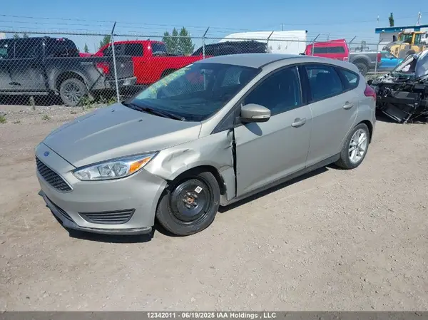 1FADP3K27GL388839 2016 FORD FOCUS - Image 2