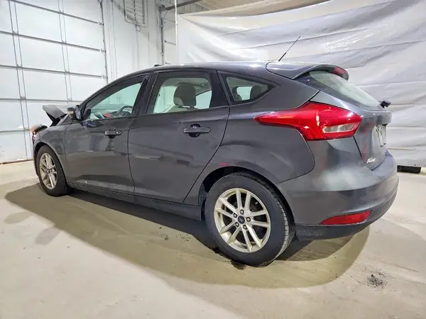 1FADP3K27GL389053 2016 FORD FOCUS - Image 2