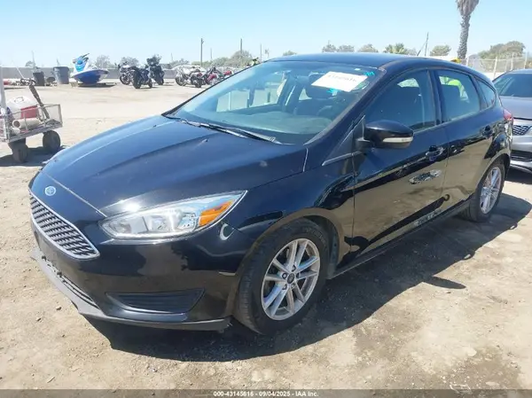 1FADP3K27GL389294 2016 FORD FOCUS - Image 2