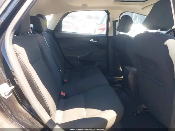 1FADP3K27GL389294 2016 FORD FOCUS - Image 8