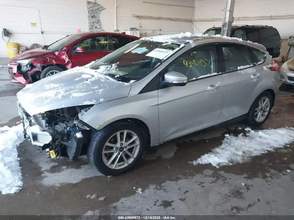 1FADP3K27GL391630 2016 FORD FOCUS - Image 2