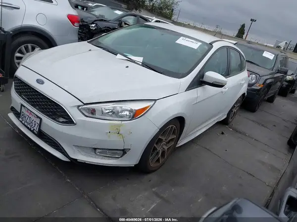 1FADP3K27GL396066 2016 FORD FOCUS - Image 2