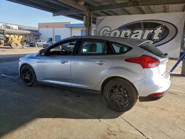 1FADP3K27GL407101 2016 FORD FOCUS - Image 2