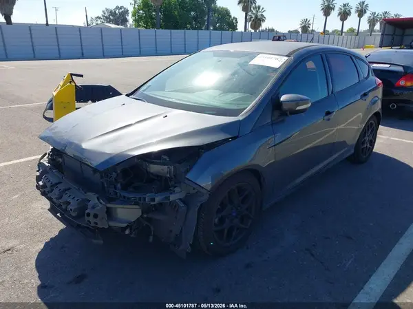 1FADP3K27GL407129 2016 FORD FOCUS - Image 2