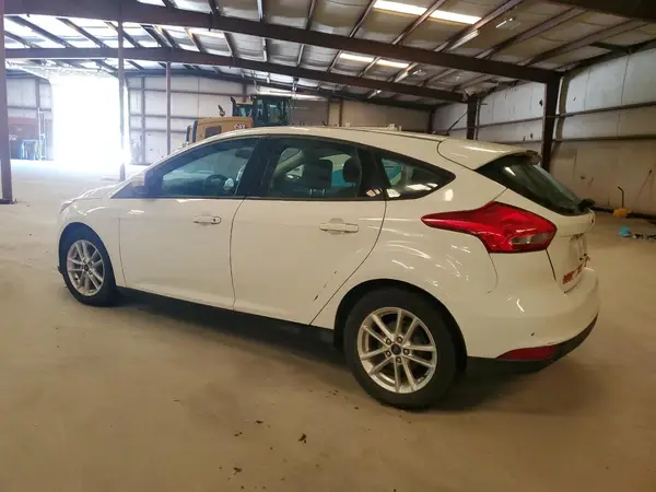 1FADP3K27HL201598 2017 FORD FOCUS - Image 2