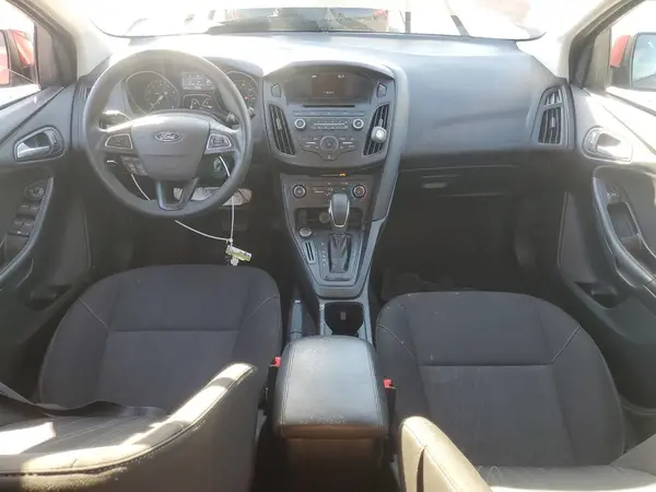 1FADP3K27HL208230 2017 FORD FOCUS - Image 8