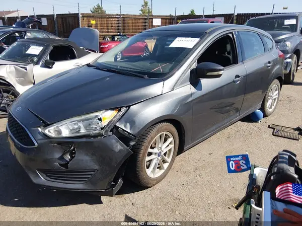1FADP3K27HL210821 2017 FORD FOCUS - Image 2