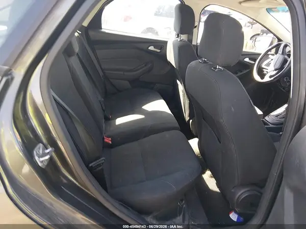 1FADP3K27HL210821 2017 FORD FOCUS - Image 8