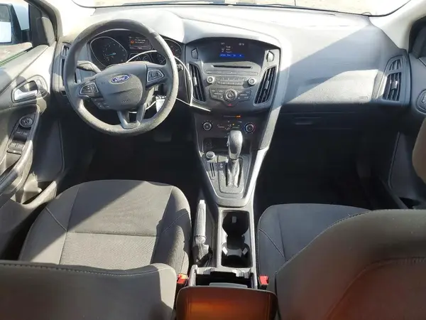 1FADP3K27HL215811 2017 FORD FOCUS - Image 8