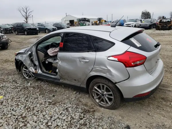 1FADP3K27HL225464 2017 FORD FOCUS - Image 2