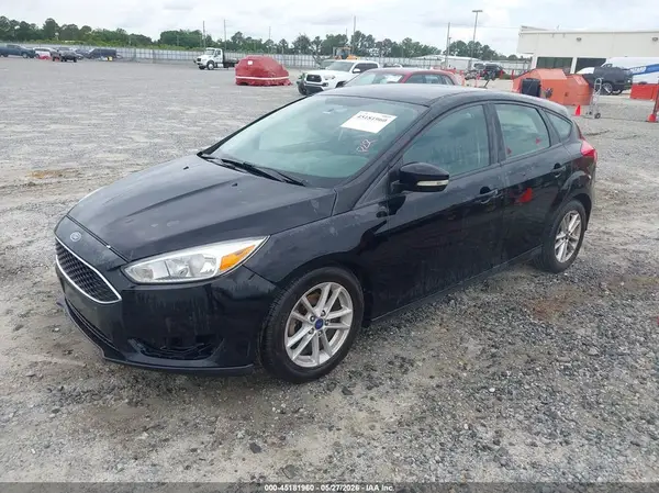 1FADP3K27HL225898 2017 FORD FOCUS - Image 2