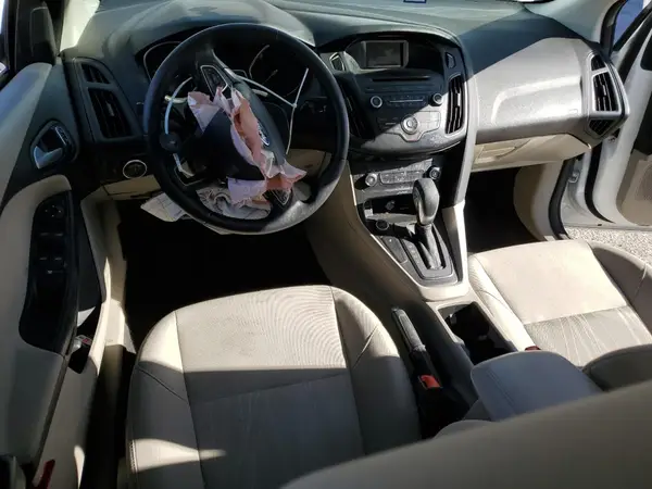 1FADP3K27HL230714 2017 FORD FOCUS - Image 8