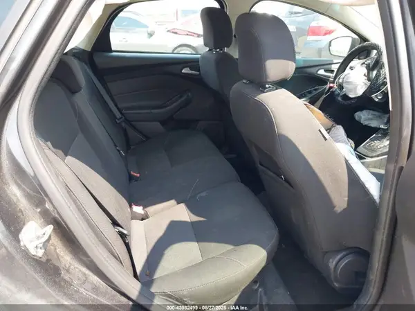 1FADP3K27HL231815 2017 FORD FOCUS - Image 8