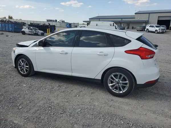 1FADP3K27HL232673 2017 FORD FOCUS - Image 2