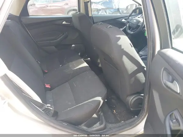 1FADP3K27HL239221 2017 FORD FOCUS - Image 8