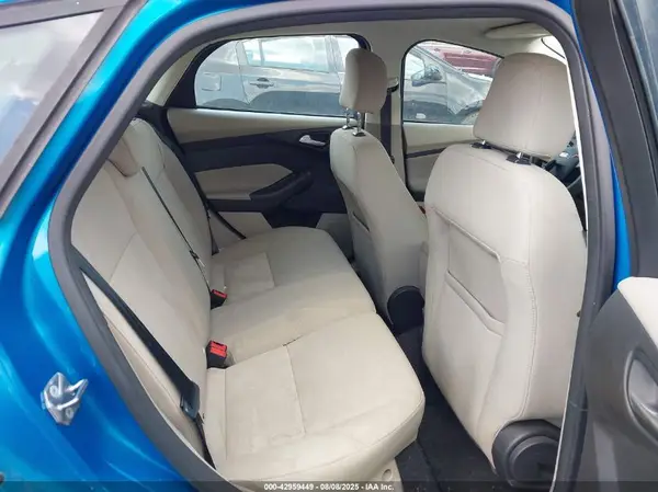 1FADP3K27HL259050 2017 FORD FOCUS - Image 8