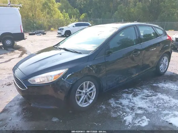 1FADP3K27HL274857 2017 FORD FOCUS - Image 2