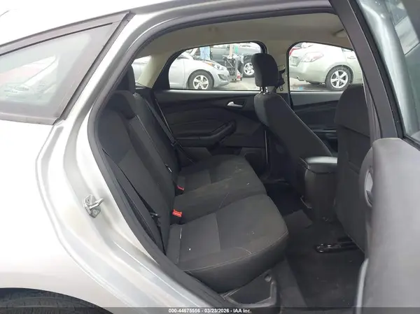 1FADP3K27HL278195 2017 FORD FOCUS - Image 8