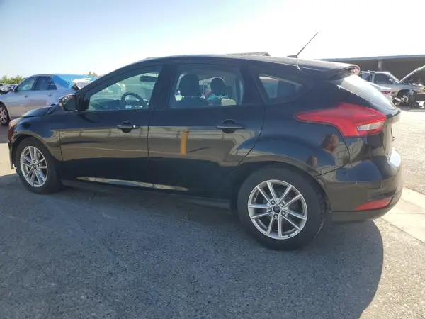 1FADP3K27HL290802 2017 FORD FOCUS - Image 2