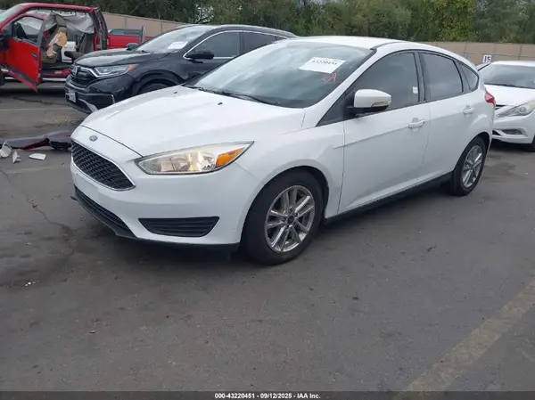 1FADP3K27HL296535 2017 FORD FOCUS - Image 2