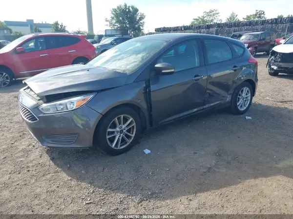 1FADP3K27HL301345 2017 FORD FOCUS - Image 2