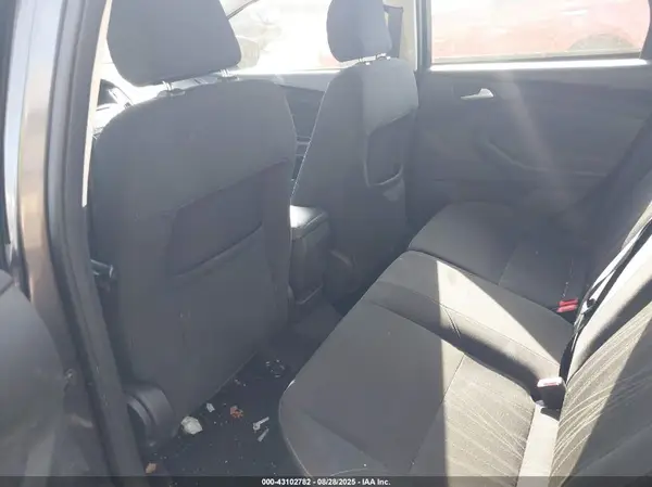 1FADP3K27HL301345 2017 FORD FOCUS - Image 8