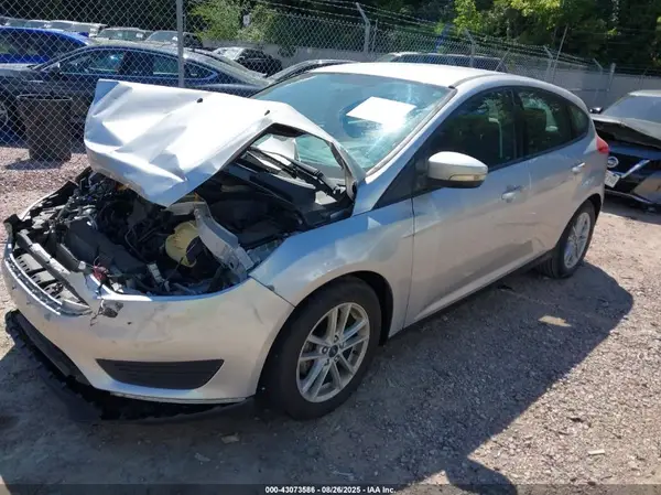1FADP3K27HL304939 2017 FORD FOCUS - Image 2