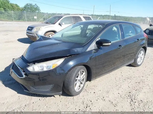 1FADP3K27HL338282 2017 FORD FOCUS - Image 2