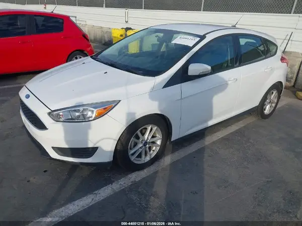 1FADP3K27HL343658 2017 FORD FOCUS - Image 2
