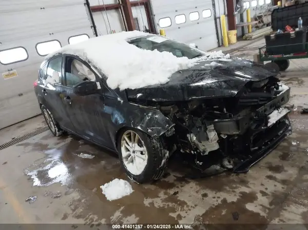 1FADP3K27JL206385 2018 FORD FOCUS - Image 1