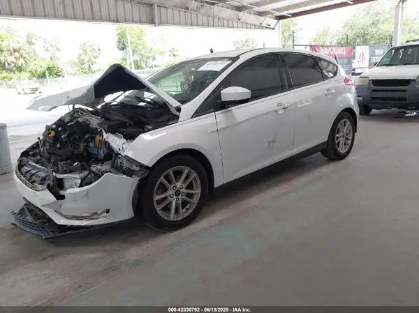1FADP3K27JL206726 2018 FORD FOCUS - Image 2
