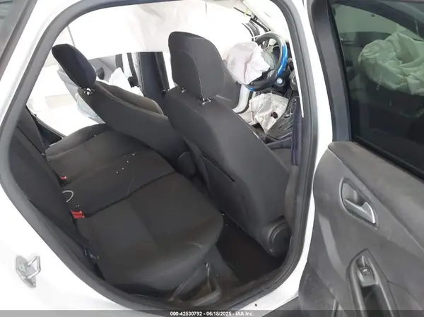 1FADP3K27JL206726 2018 FORD FOCUS - Image 8