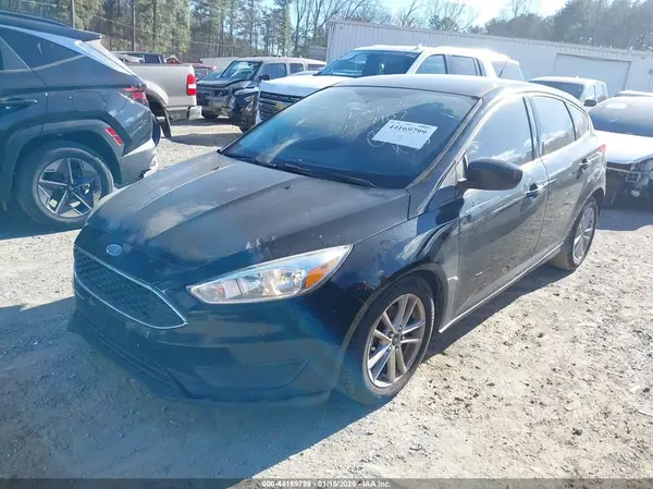 1FADP3K27JL227107 2018 FORD FOCUS - Image 2