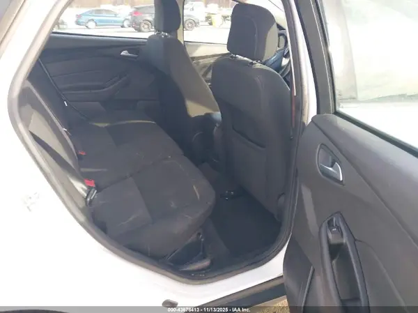 1FADP3K27JL237359 2018 FORD FOCUS - Image 8