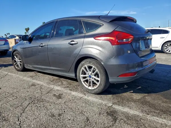 1FADP3K27JL242318 2018 FORD FOCUS - Image 2
