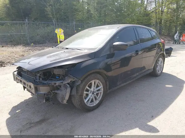 1FADP3K27JL248510 2018 FORD FOCUS - Image 2