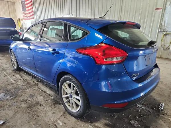 1FADP3K27JL267123 2018 FORD FOCUS - Image 2