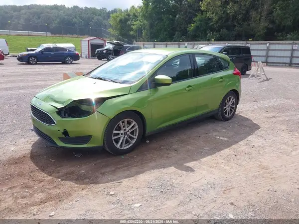 1FADP3K27JL281717 2018 FORD FOCUS - Image 2
