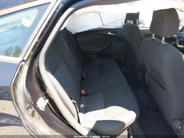 1FADP3K27JL288201 2018 FORD FOCUS - Image 8