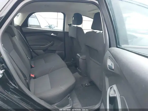 1FADP3K27JL300962 2018 FORD FOCUS - Image 8
