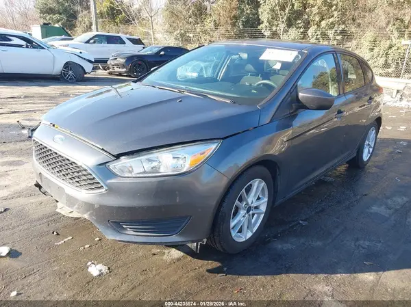 1FADP3K27JL320029 2018 FORD FOCUS - Image 2